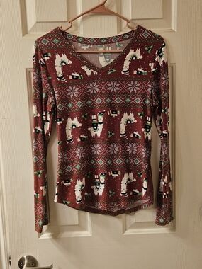 No Boundaries Red Holiday Llama Print V-Neck Long Sleeve Top